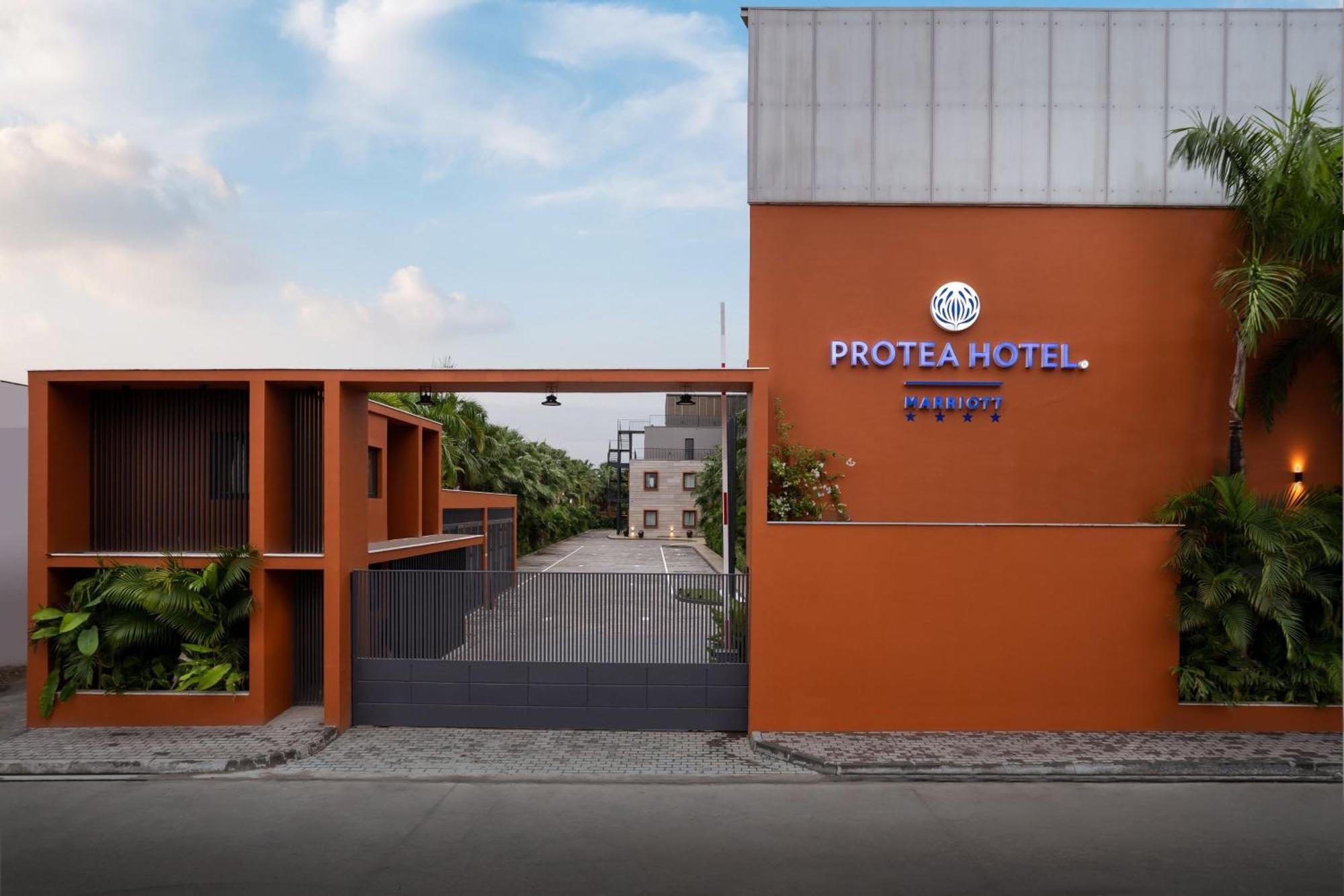 Protea Hotel By Marriott Luanda Exterior photo