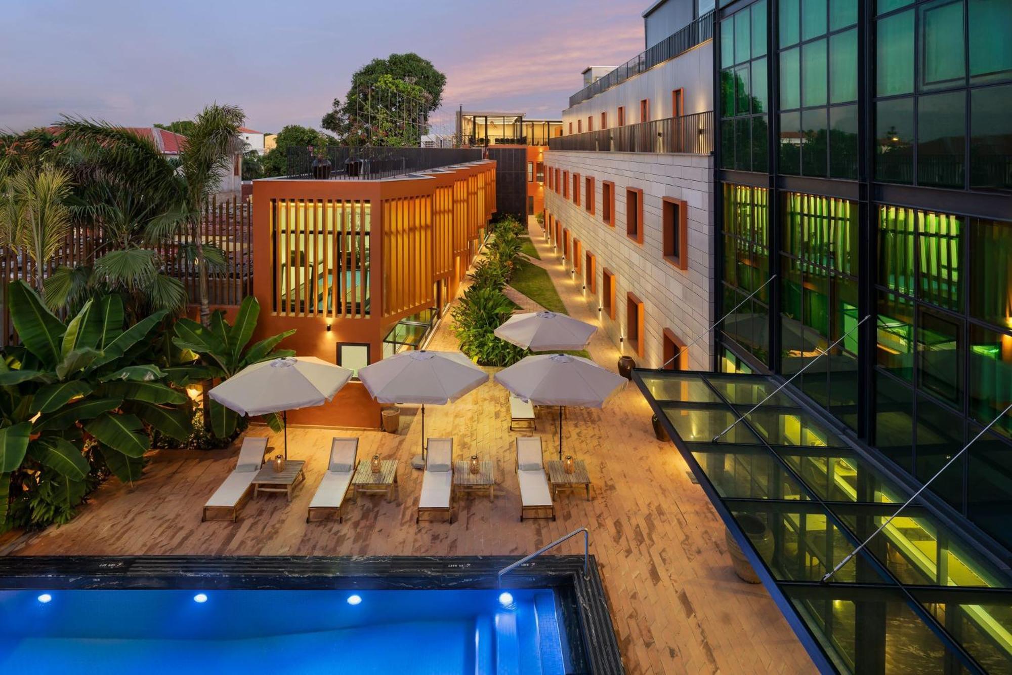 Protea Hotel By Marriott Luanda Exterior photo